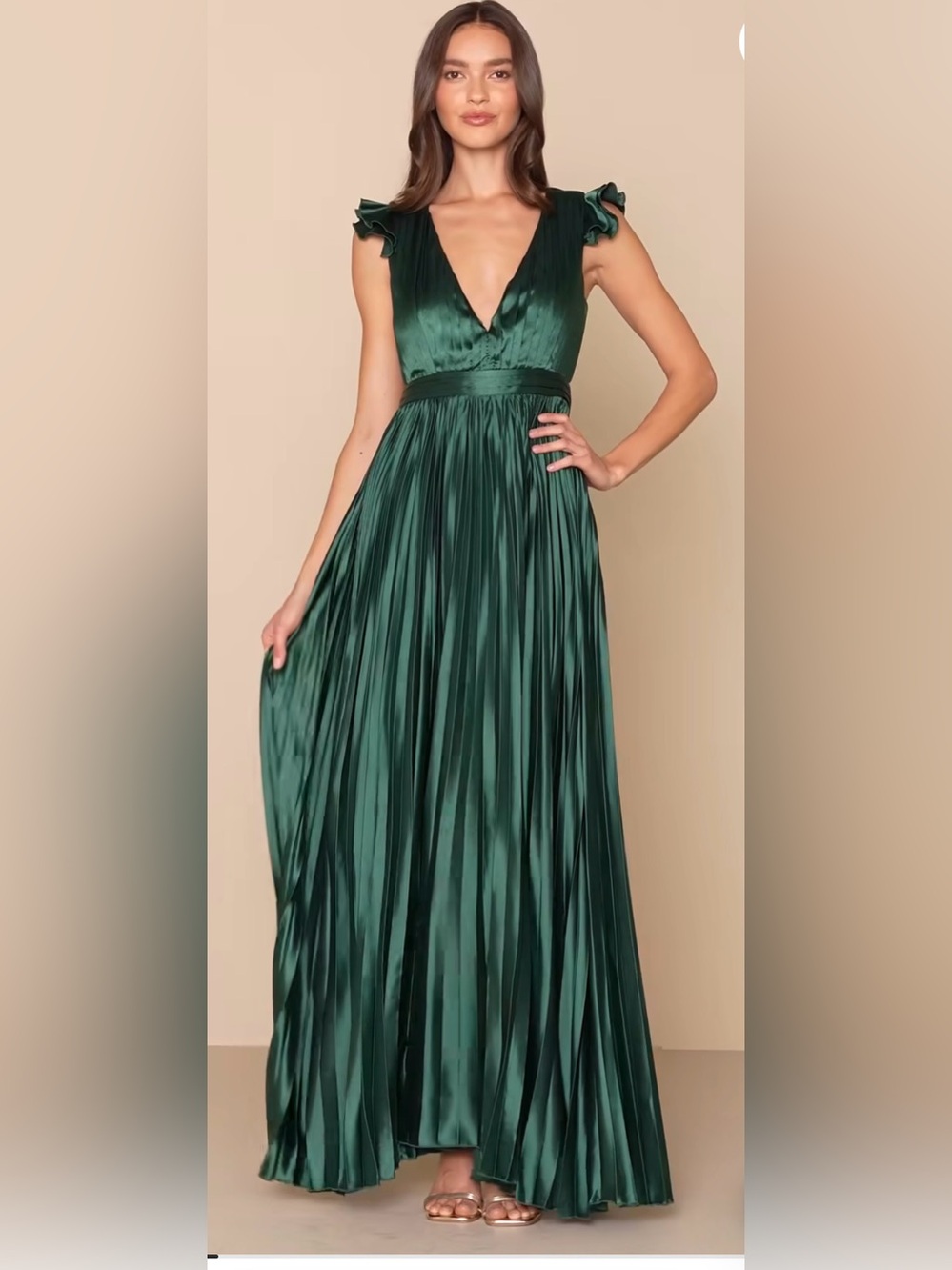 Lulus - Exceptional Drama Emerald Satin Lace-Up Pleated Maxi Dress